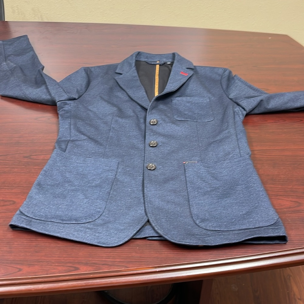 NWOT Guess Jacket navy blue color